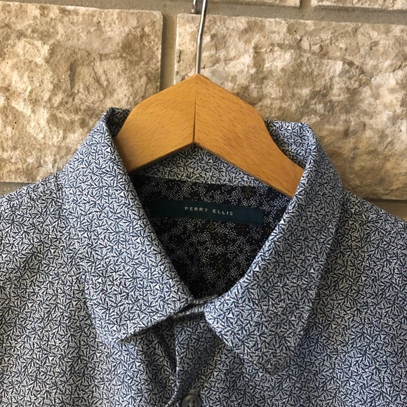 Men Short Sleeve Shirt - Picture 2 of 8